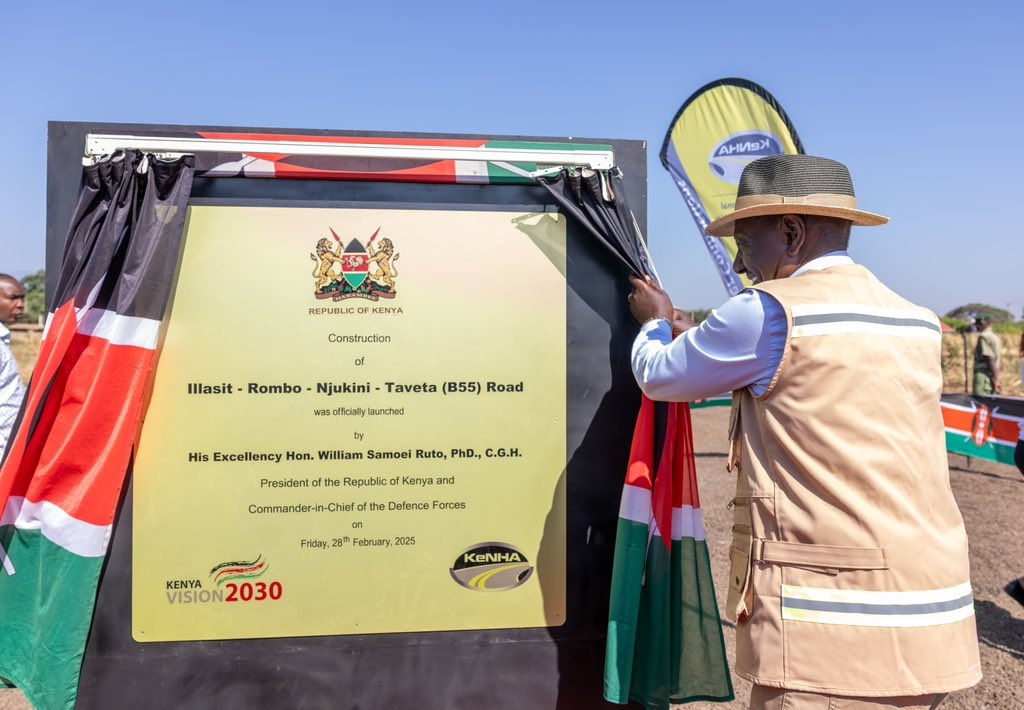 Ruto bets on road projects launch to woo Mt Kenya