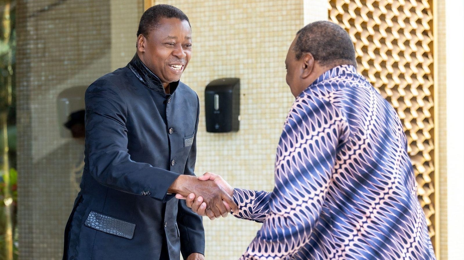 Uhuru, co-facilitators meet AU mediator in DRC peace process