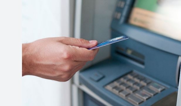 Cop robbed 700K after leaving bank in Sondu