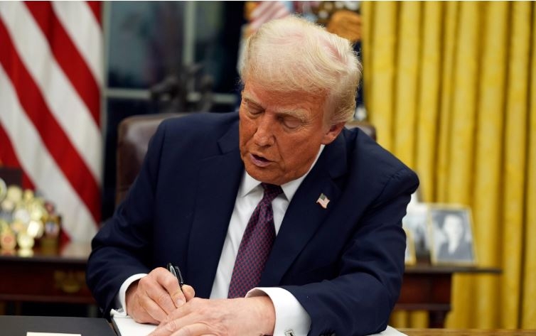Trump suspends foreign student visas at Harvard
