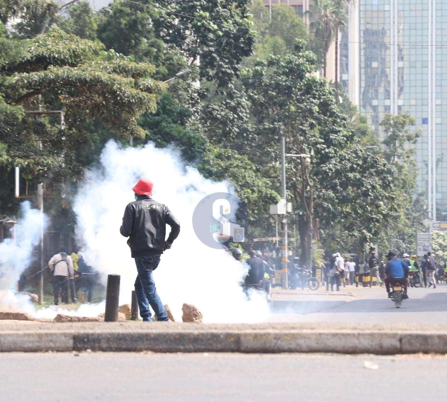 Kuria to police: Return all canisters to stations unused