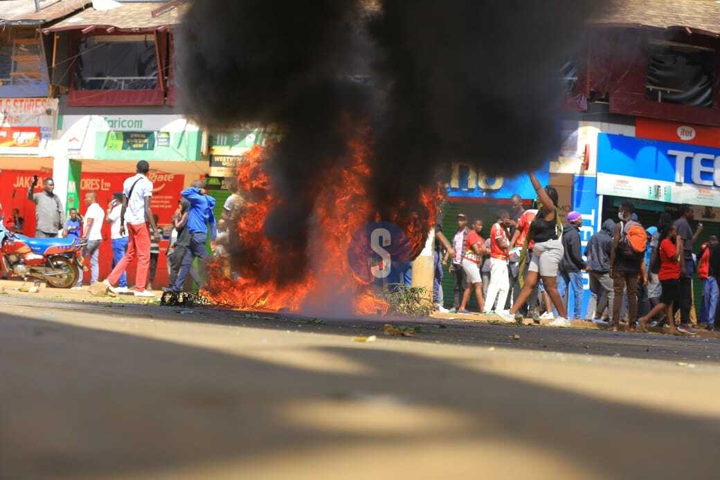 [PHOTOS]: Business paralysed, bonfires lit in Kisii protests