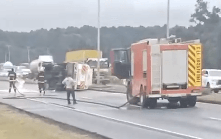 Gridlock as oil tanker overturns on Southern Bypass
