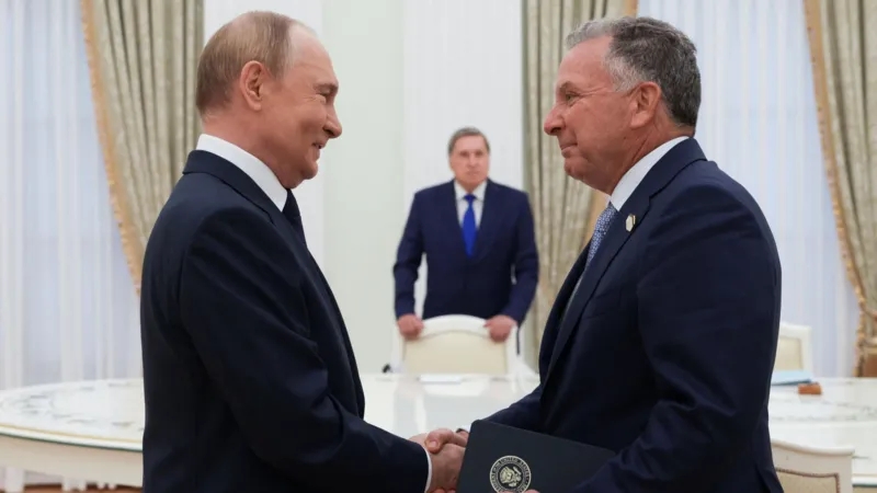Trump's envoy Witkoff meets Putin as ceasefire deadline looms