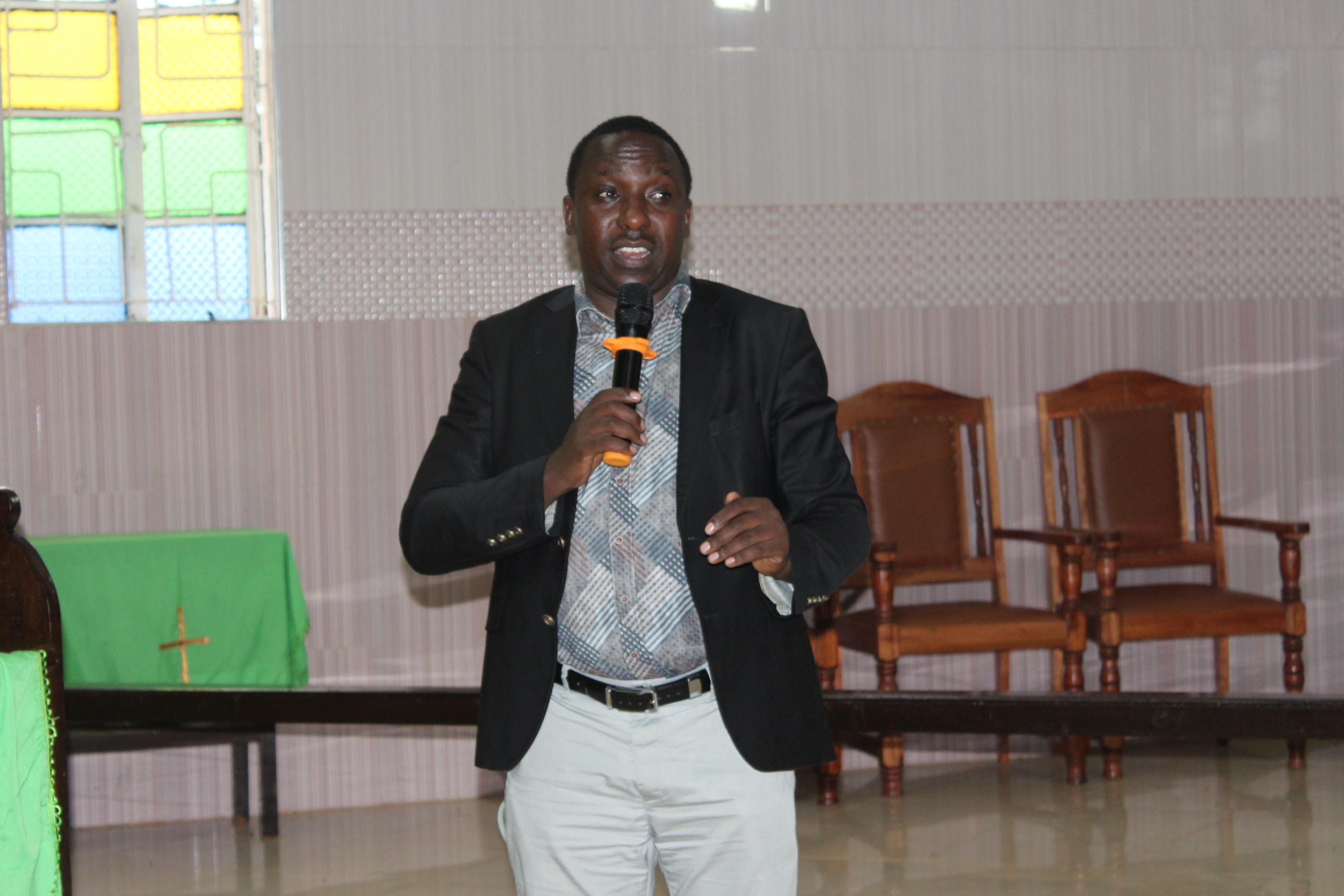 Be the voice of reason, help quell political conflicts, Uhuru told