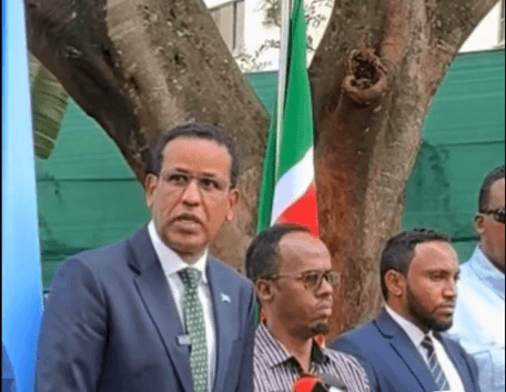 Somalia’s apology misfires after Kenyan flag mounted upside down