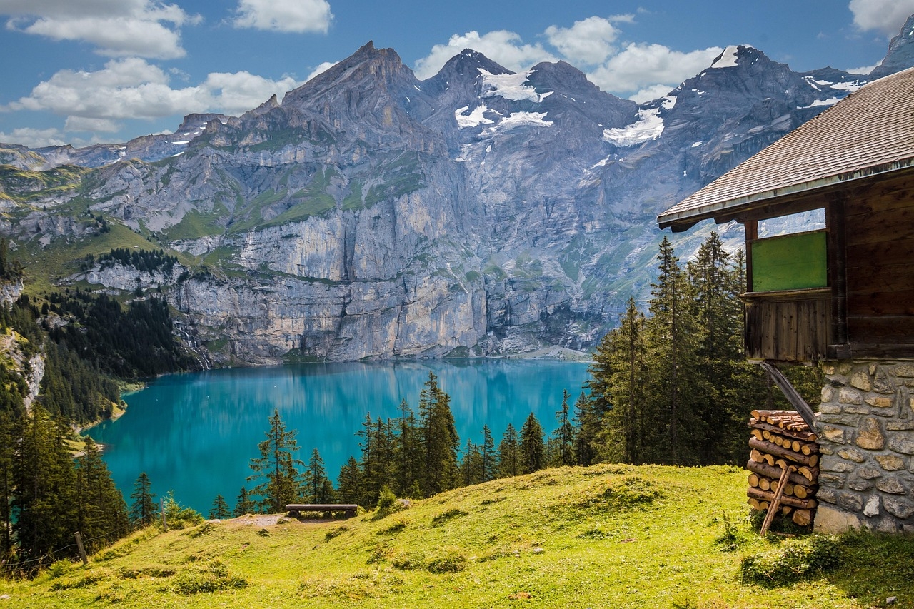 STORY TIME WITH KARZ: The lake meets the mountain