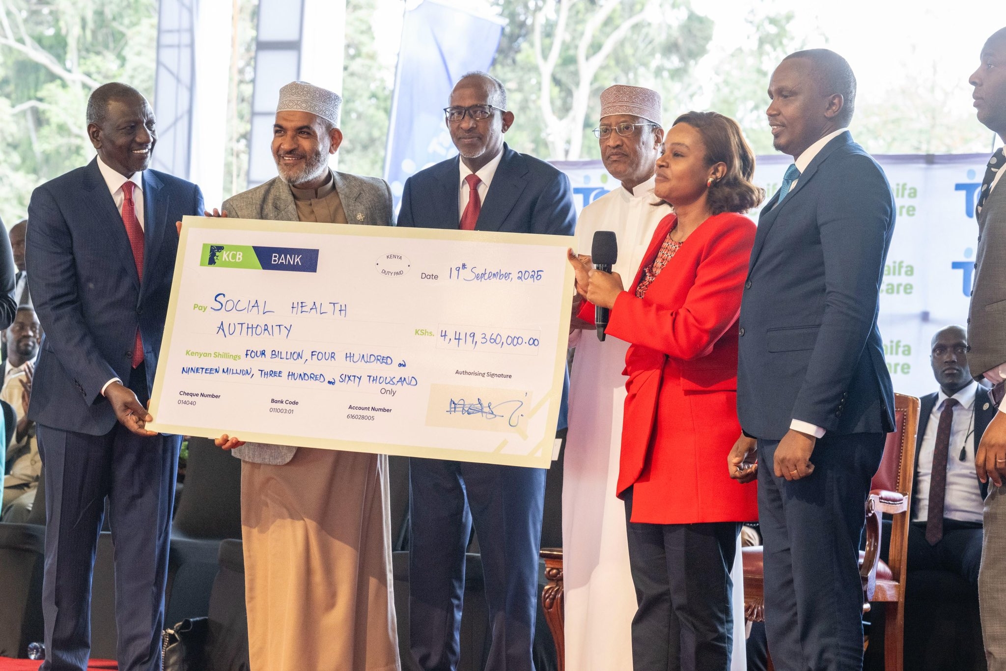 Ruto unveils free medicare plan for 2.2m Kenyans