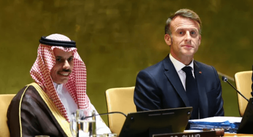 France formally recognises Palestinian state