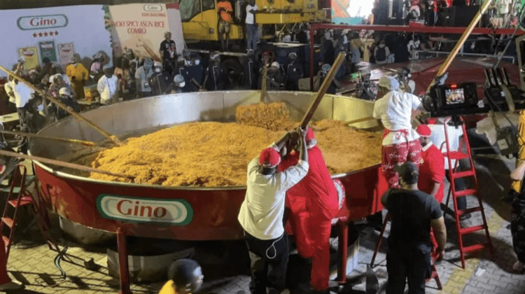 Nigerian chef breaks world record for largest jollof rice dish