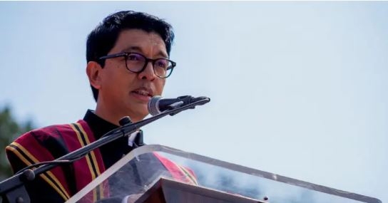 President's speech delayed again as soap airs on TV