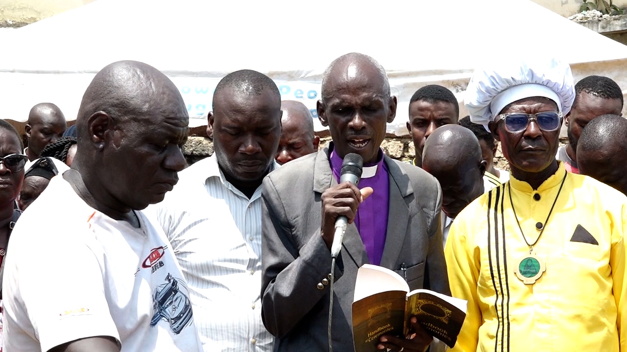 Nyali residents hold special prayers for Raila