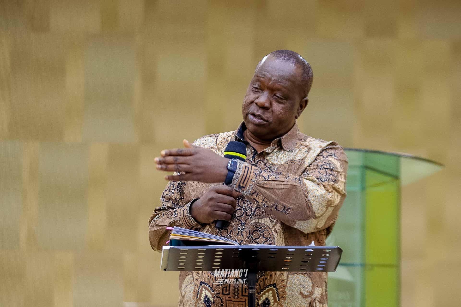 [PHOTOS] Matiang’i joins SDA men for prayer breakfast in Nairobi