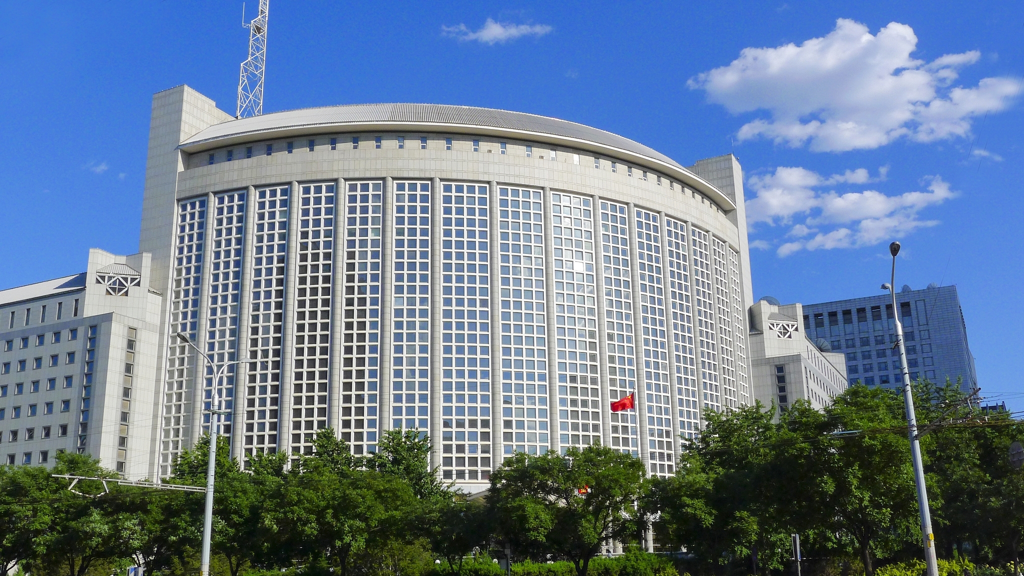 China fires back at "Taiwan distortionists"