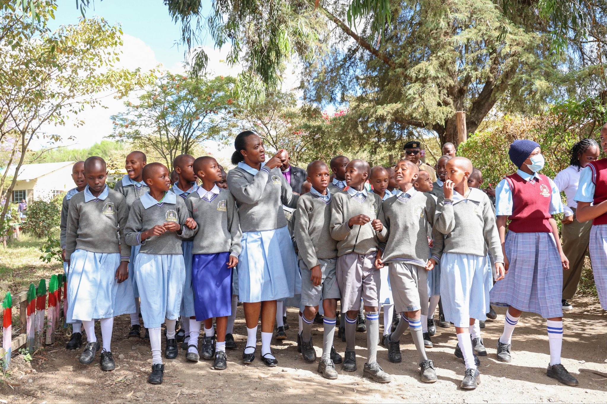 CS Tuya dons uniform in nostalgic return to alma mater