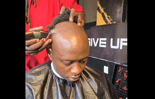 Obinna shaves hair in emotional tribute to Raila