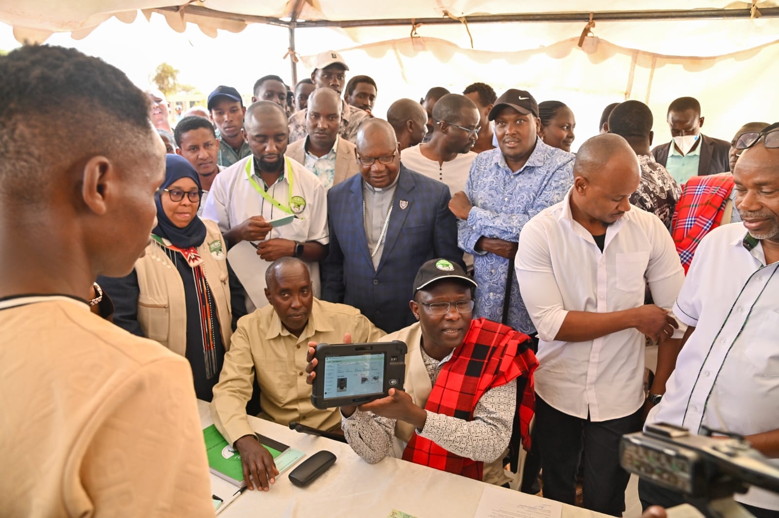 Elog to IEBC: Allay fears over iris data in voter listing