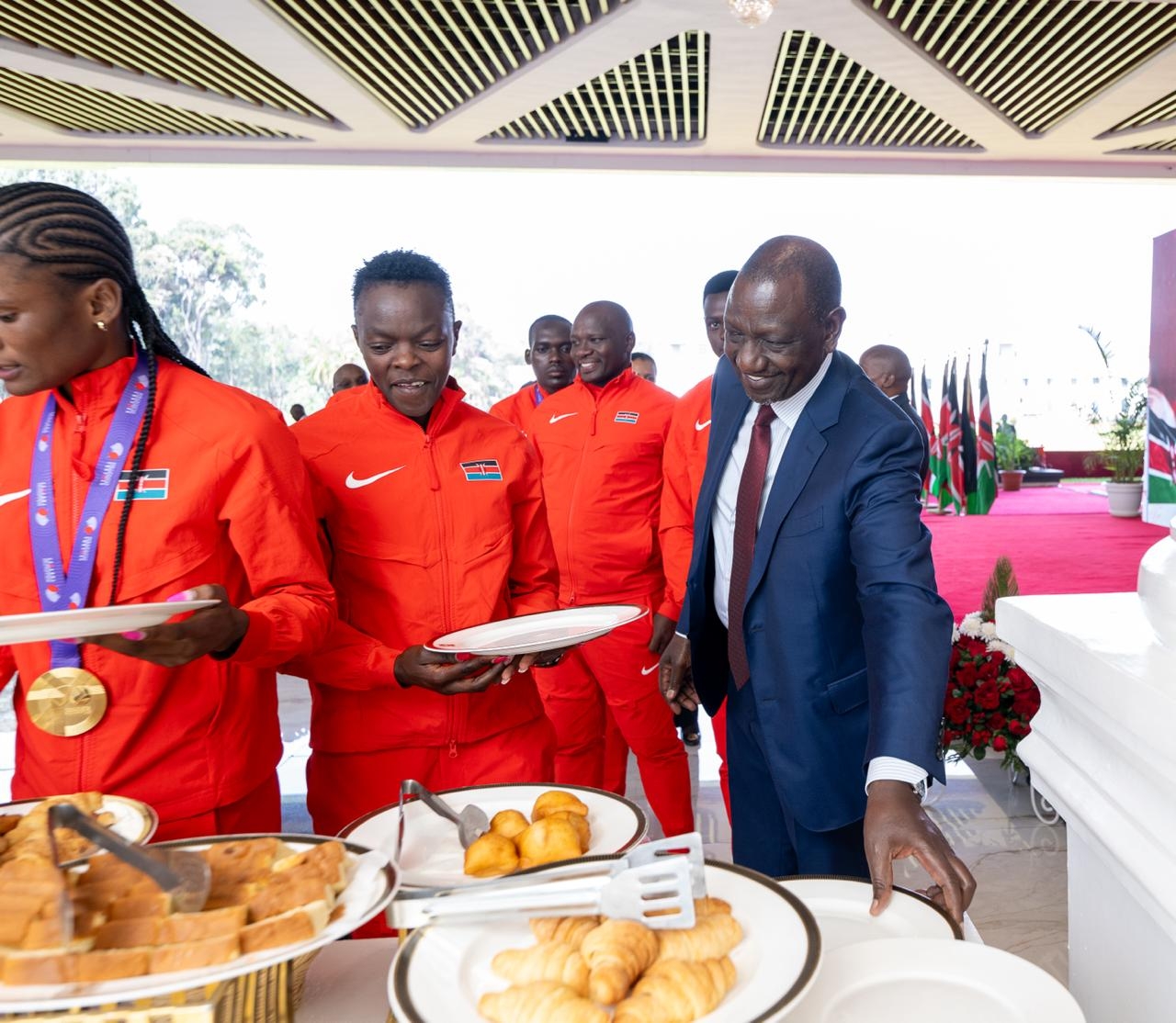 PHOTOS: Ruto hosts World Athletics champions for breakfast