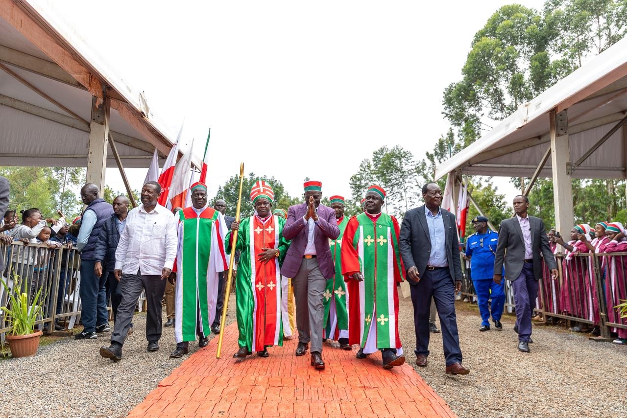 [PHOTOS] Ruto attends service at ADC Gamalenga