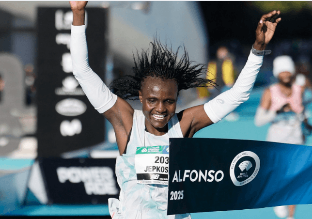 Jepkosgei soars to a World lead in Valencia