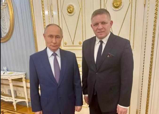 Slovak PM meets Putin in surprise Moscow visit