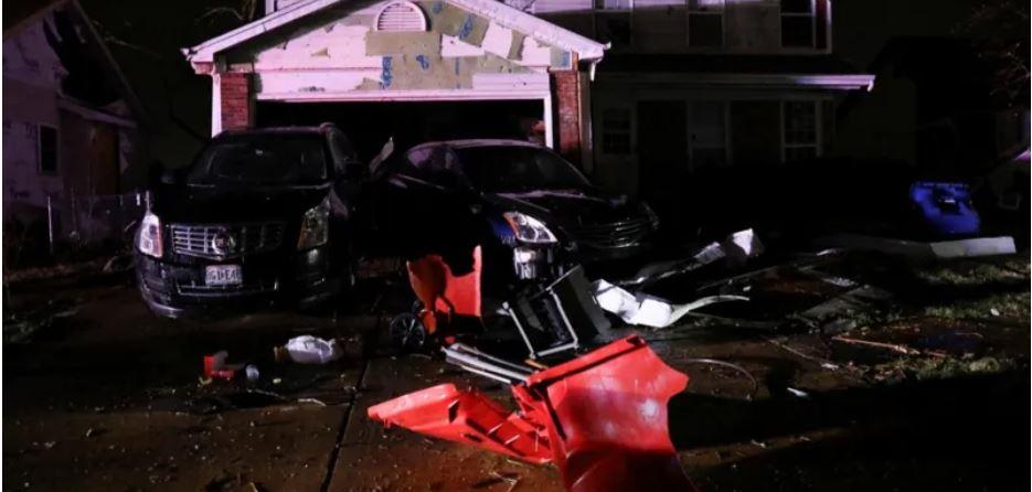 10 dead in Missouri as tornadoes sweep through southern US