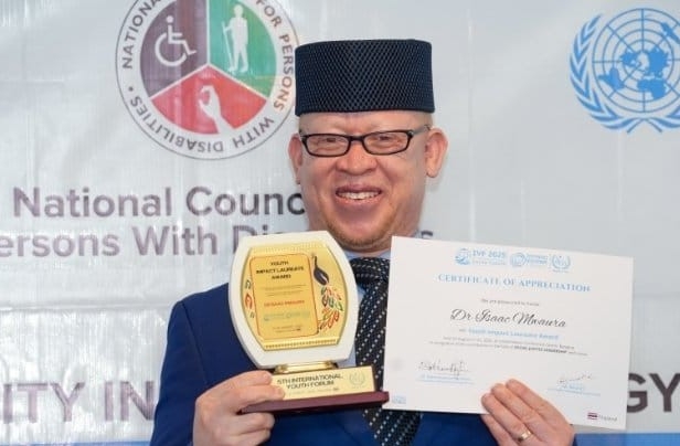 Isaac Mwaura wins a global award