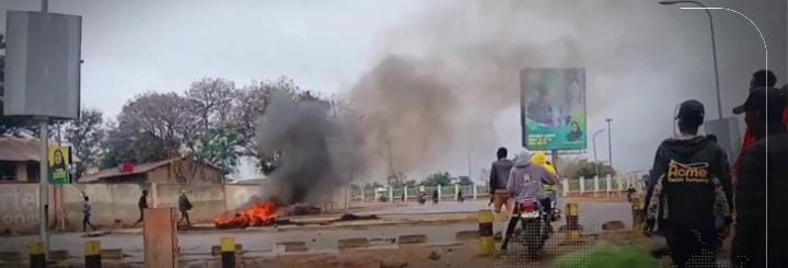 TZ stage protests at Namanga border