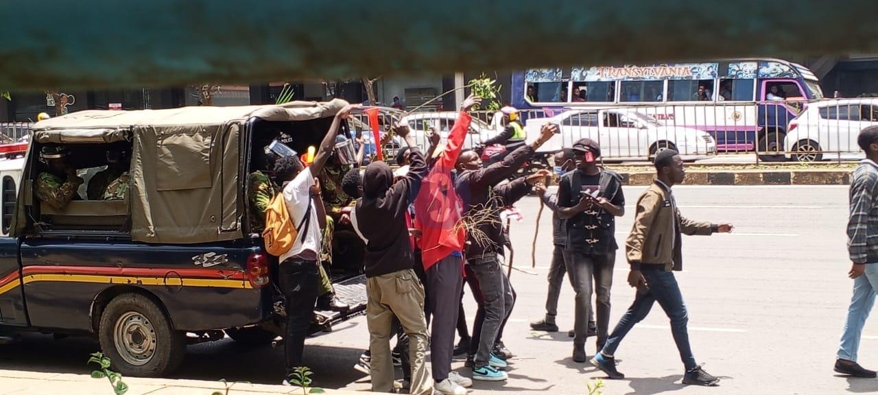 UoN students protest as lecturers’ strike bites