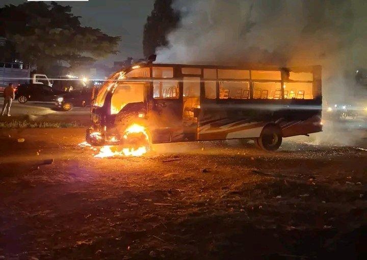 Minibus torched after accident along Kangundo Road