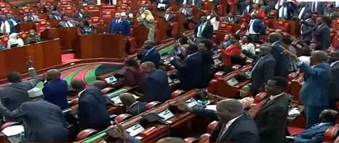 Ruto forced to halt speech as MPs break into chants